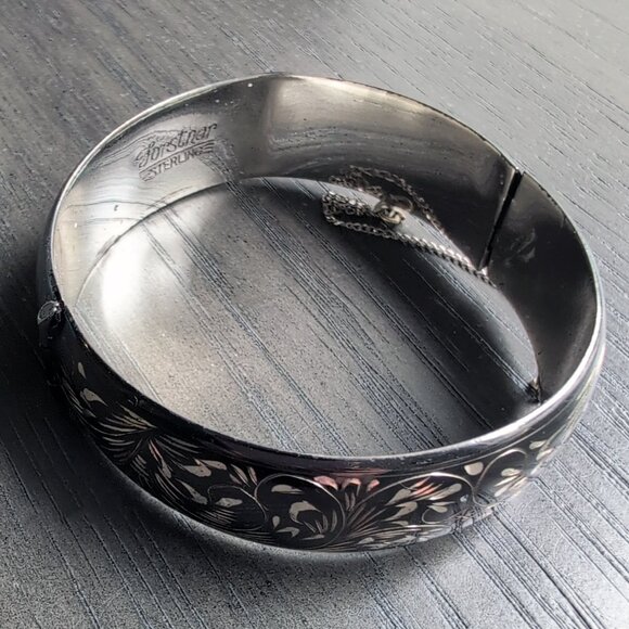Vintage FORSTNER Black Silver Sterling  Floral Hinged Engraved Bangle Bracelet - Picture 1 of 8